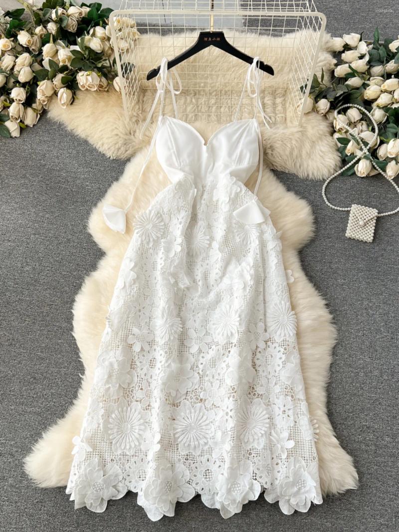 Casual Dresses Foamlina Luxury White Holiday Dress Vintage Celebrity V-neck Sling Heavy Industry Embroidery 3D Lace Long Strap