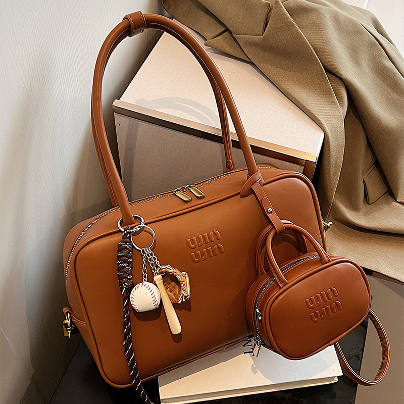 2025 New Fashion Design Style: Advanced Large Capacity Retro Commuter Outdoor Handbag For Women
