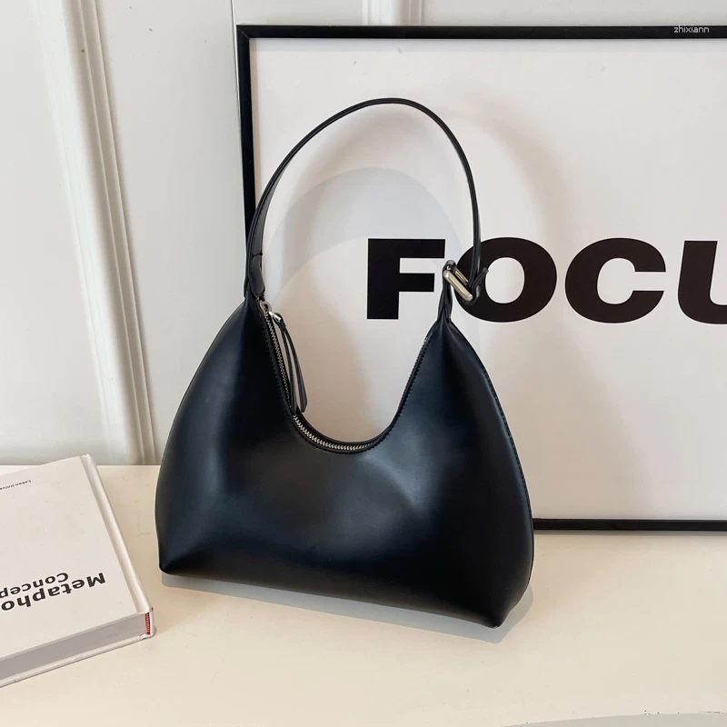 Hobo MOODS Fashion Underarm Shoulder Bags For Women PU Leather Pure Color Armpit Bag Purses And Handbag zhanyishengli