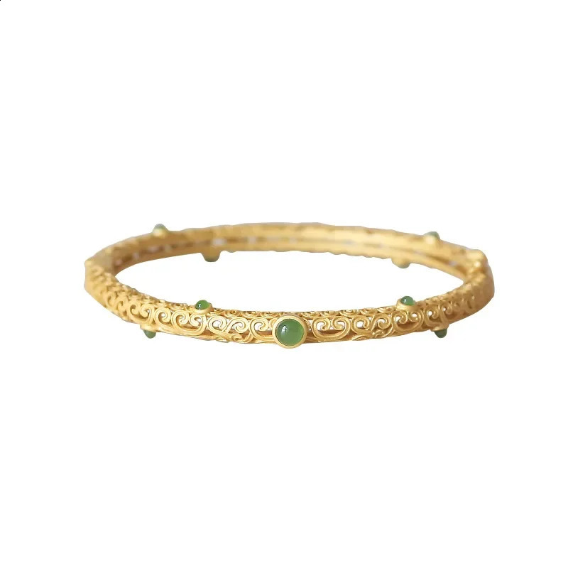 Vintage exquisite carved gold hollow bracelet suitable for women. Traditional Chinese ancient jewelry inlaid with jade bracelet 241119
