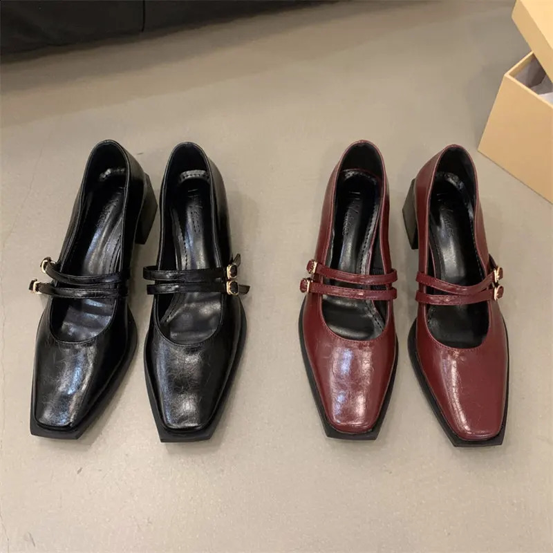 Red Patent Leather Mary Janes Shoes 2024 Women Fashion Elegant Square Toe Pumps Buckle Strap Solid Ladies Single Shoes black 241118