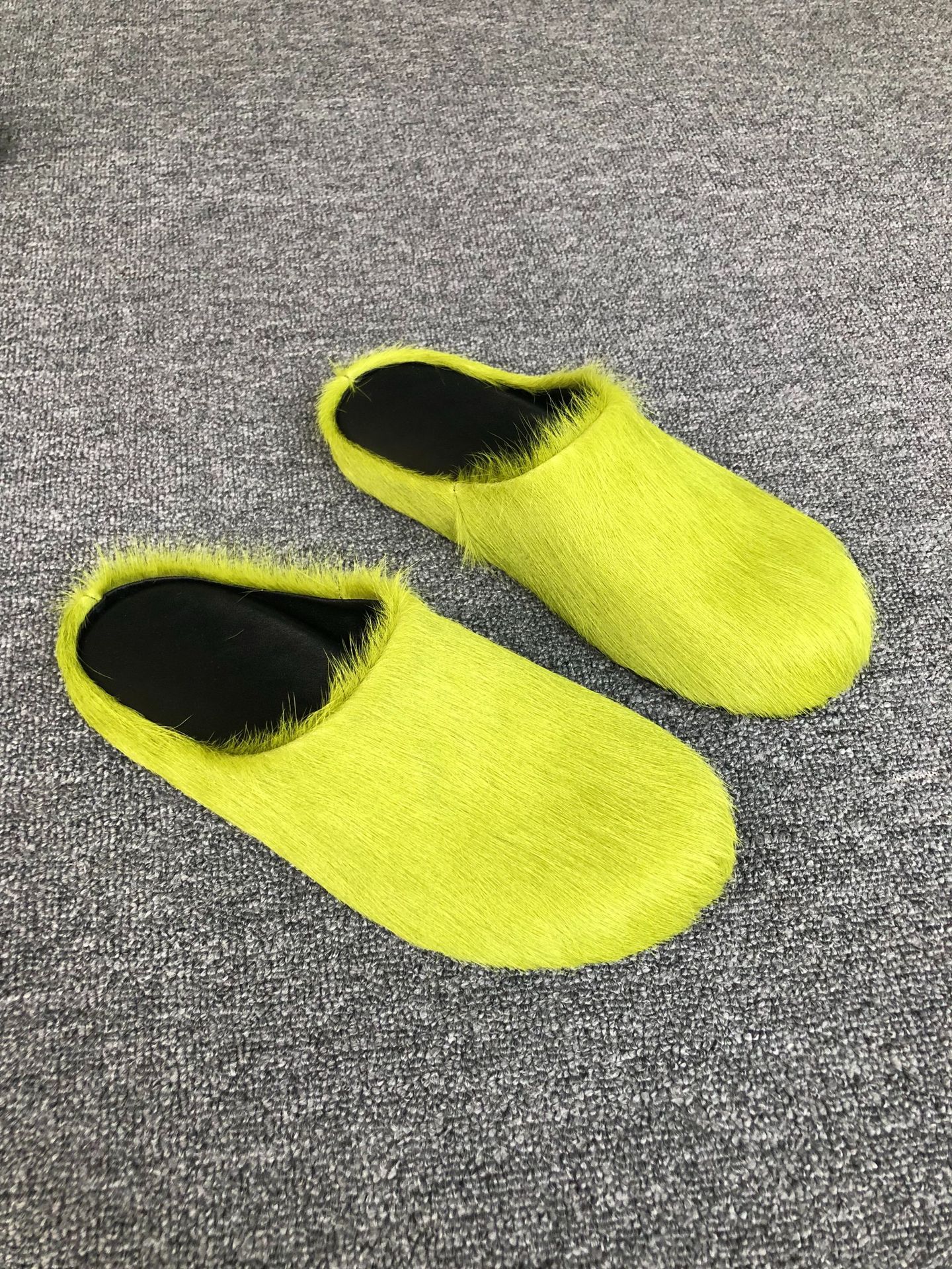 2025 NEWS P Designer Winter Fluffy Furry Warm Slipper Fashion Men Women Slippers Fur Slides 35-45