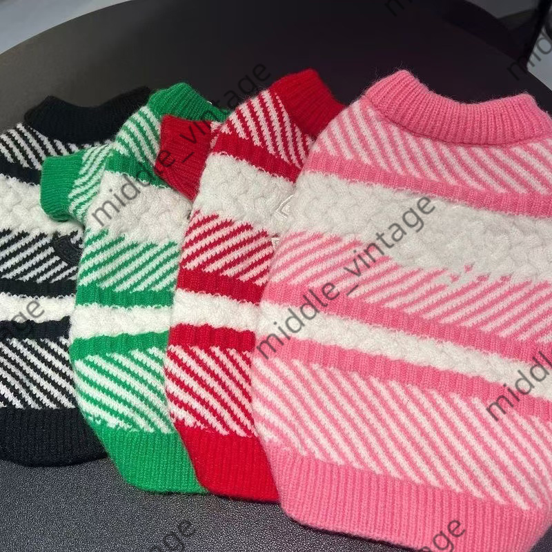 Fashionable Pet Knitted Sweaters Designer Dog Clothing Outdoor Companion Cat Clothes For Small And Medium Dogs