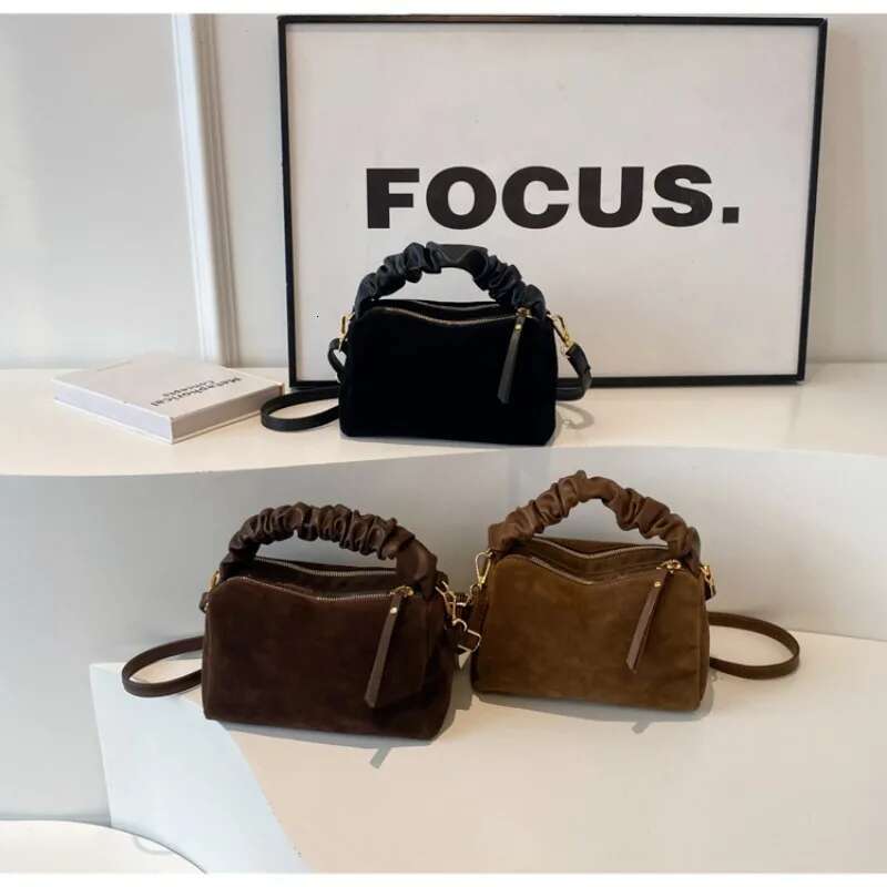 Trend Zipper Pu Women's Shoulder Light Crossbody Bags for Women 2025 Fashion Pleats Design Bolsas Para Mujeres