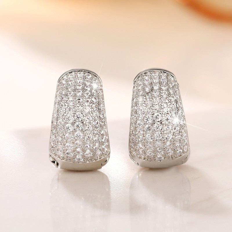 2024 Choucong Brand Clip Earrings Hip Hop Luxury Jewelry 925 Sterling Silver Pave White Sapphire CZ Diamond Gemstones Party Women Wedding Earring For 