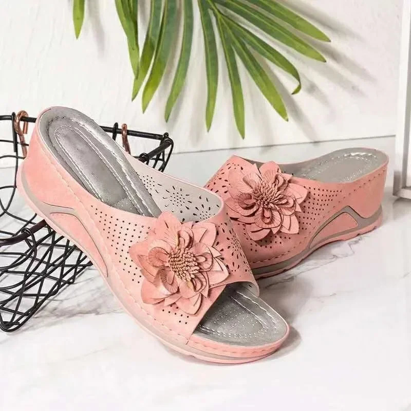 Summer Women Slippers Platform Female Sandals Fashion Flower Hollow Wedge Beach Shoes for Lightweight Slip on Footwear 241122