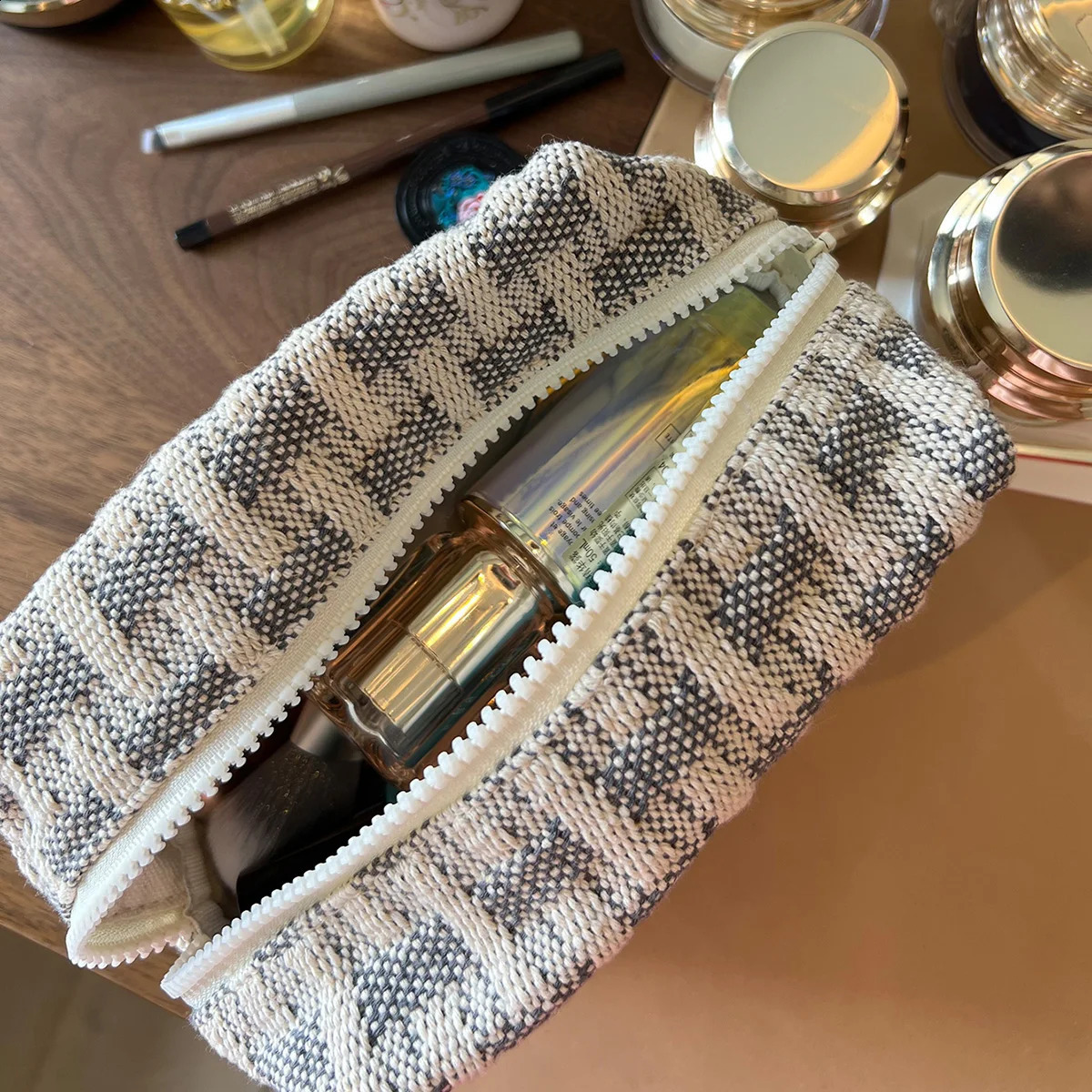 Classic Plaid Multifunctional Three-dimensional Makeup Bag with Large Capacity 250207