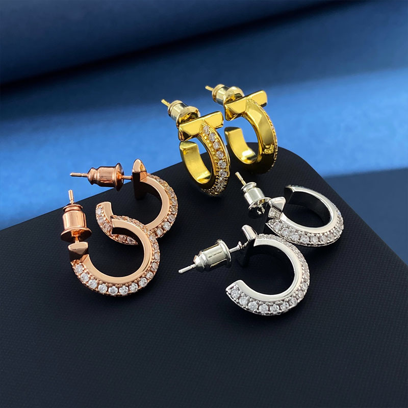 Delicate Earrings Designer Fashion Ear Loop Simple Earing for Man Womens Vintage T-shaped letter circular earrings