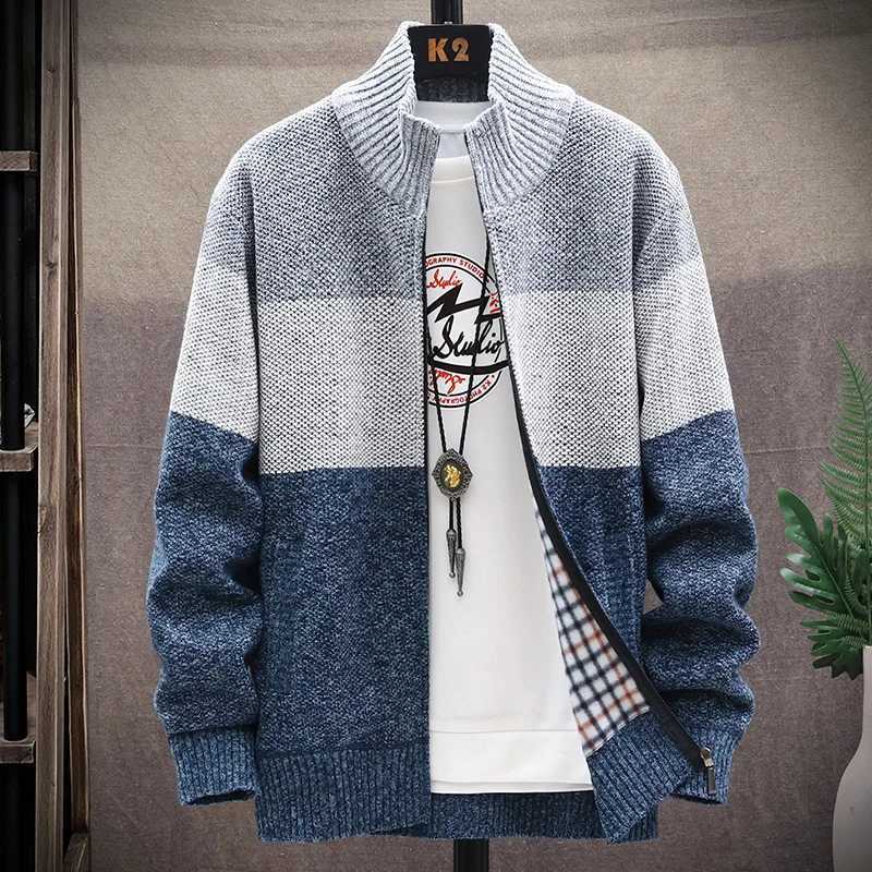 Winter 2024 mens sweater with added velvet cardigan wool sweater patch working color bracket collar mens casual zipper knitted thick warm sweater W241
