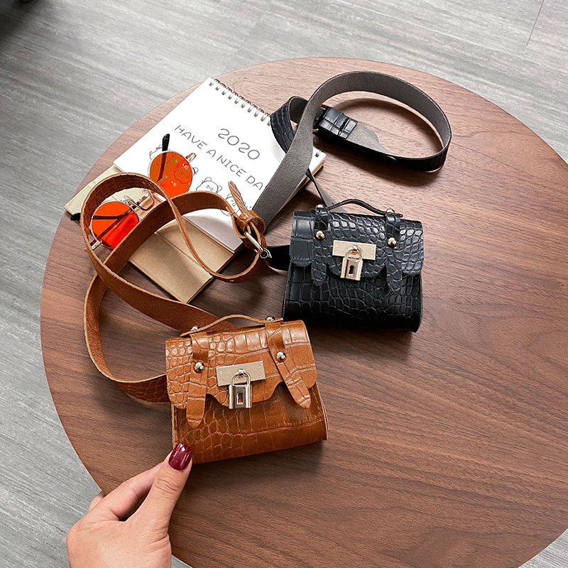 Ins waist bag womens new alligator belt new mini chain decoration Belt Bag Messenger Bag trendy cool