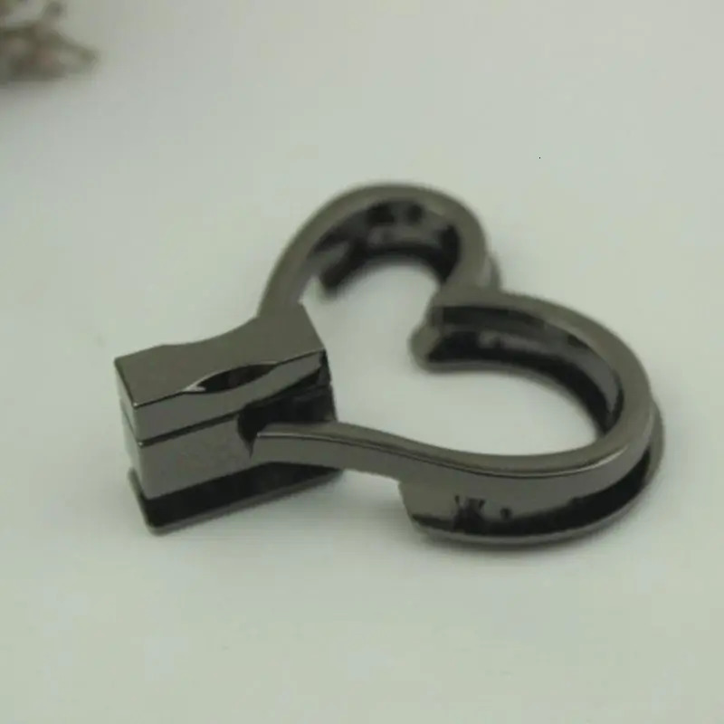 Fashion Heart Shape Bag Lock Clasp Metal Turn Buckles For DIY Handbag Shoulder Purse Hardware Accessories 241118