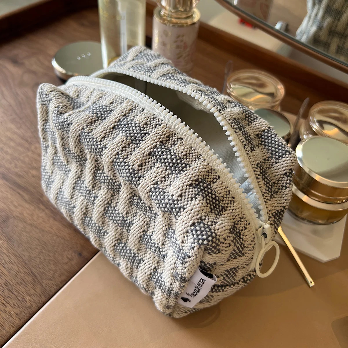 Classic Plaid Multifunctional Three-dimensional Makeup Bag with Large Capacity 250207