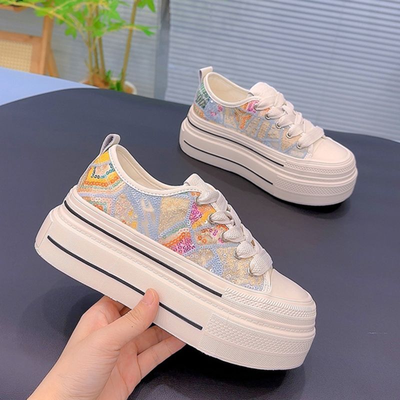New popular breathable sequin mesh canvas, new white casual outdoor sports shoes, sponge cake thick soled designer sports shoes