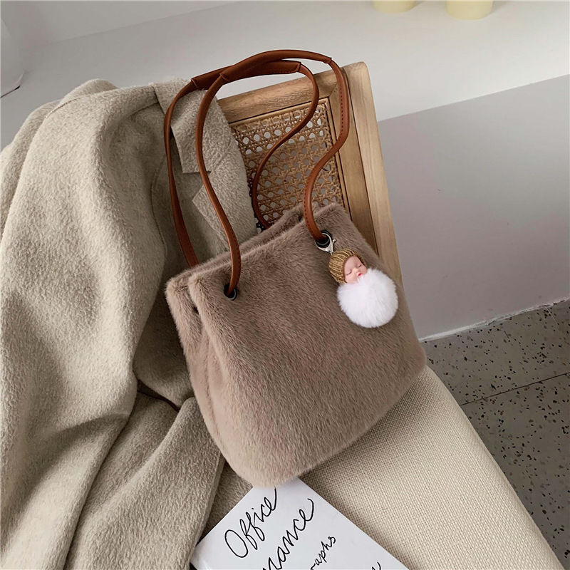 New autumn trend and winter women s single shoulder Korean version multifunctional crossbody bag leisure large capacity fashionable multi hair handbag