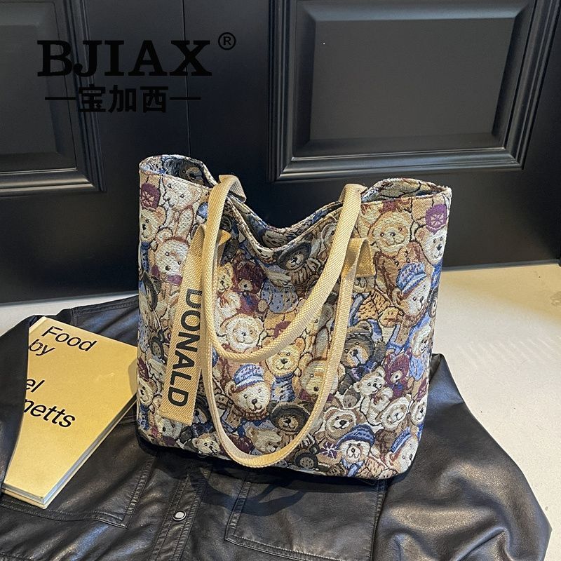 leisure New Baojiaxi Bear Embroidered Canvas Women s New Single Shoulder Large trend Capacity Commuter Handbag Designer Bag