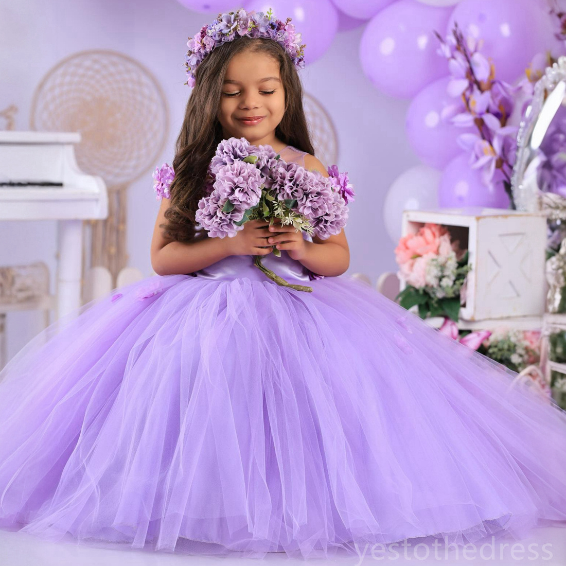 2024 Purple Little Girls Birthday Dress Flower Girl Dress Communion Gowns Sheer Neck Hand Made Flowers Princess Queen Birthday Party Dress for Little 