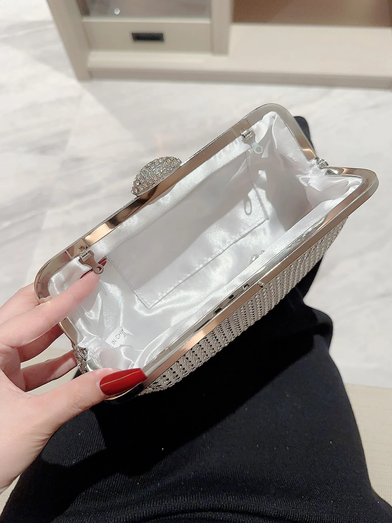 Womens Fashion Shiny Evening Bag Clutch Party Prom Dress Chain 241115