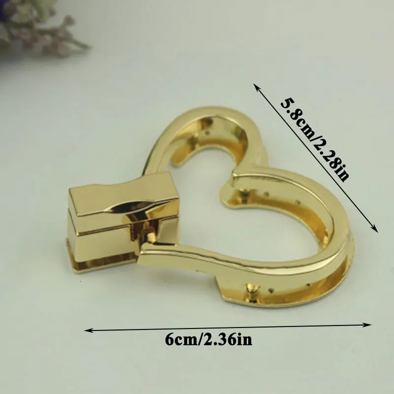 Fashion Heart Shape Bag Lock Clasp Metal Turn Buckles For DIY Handbag Shoulder Purse Hardware Accessories 241118