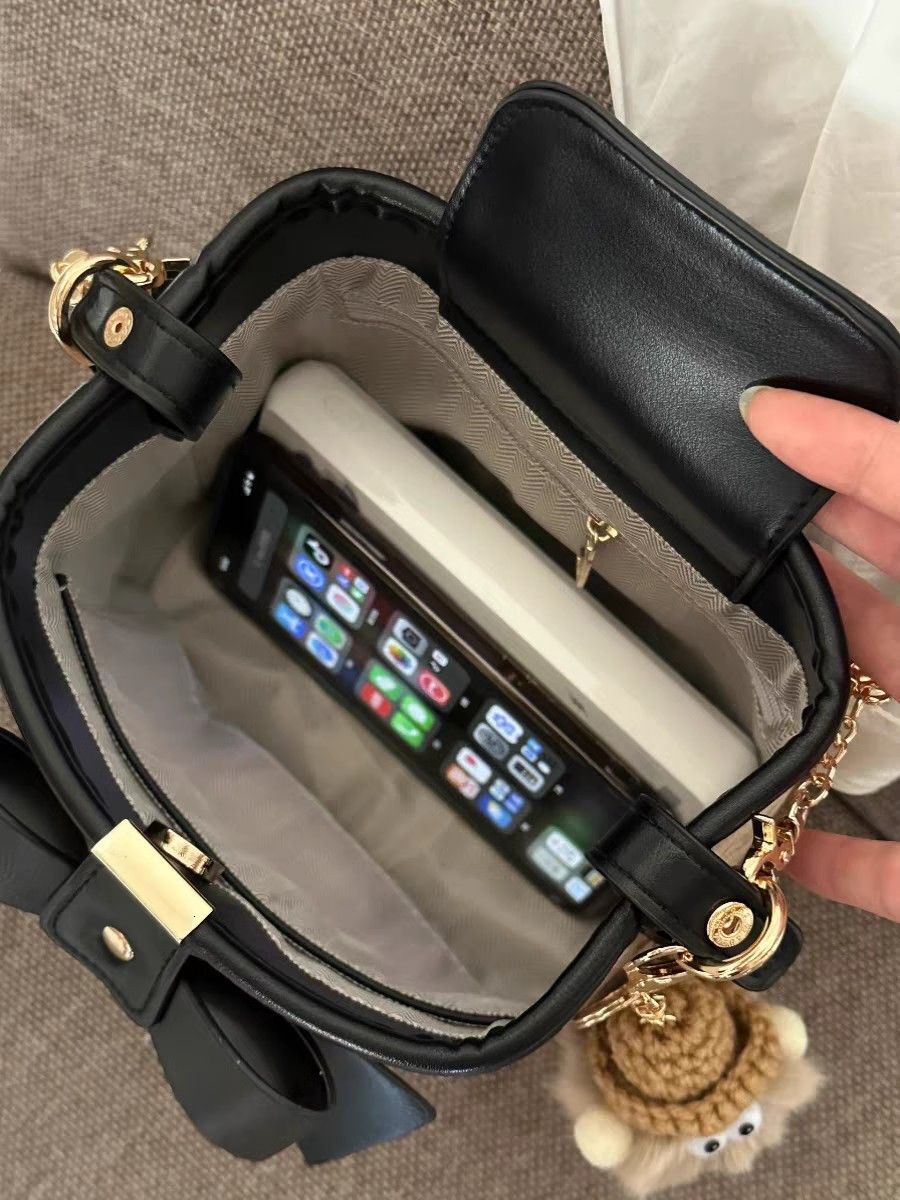 trend New high end multifunctional single shoulder diagonal leisure cross niche bucket bag fashionable commuting designer handbag