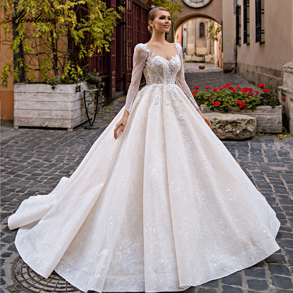 Chic Lace Sheer Neck Ball Gown Wedding Dress Full Sleeves Appliques princess Bridal Gowns Back Covered With Button