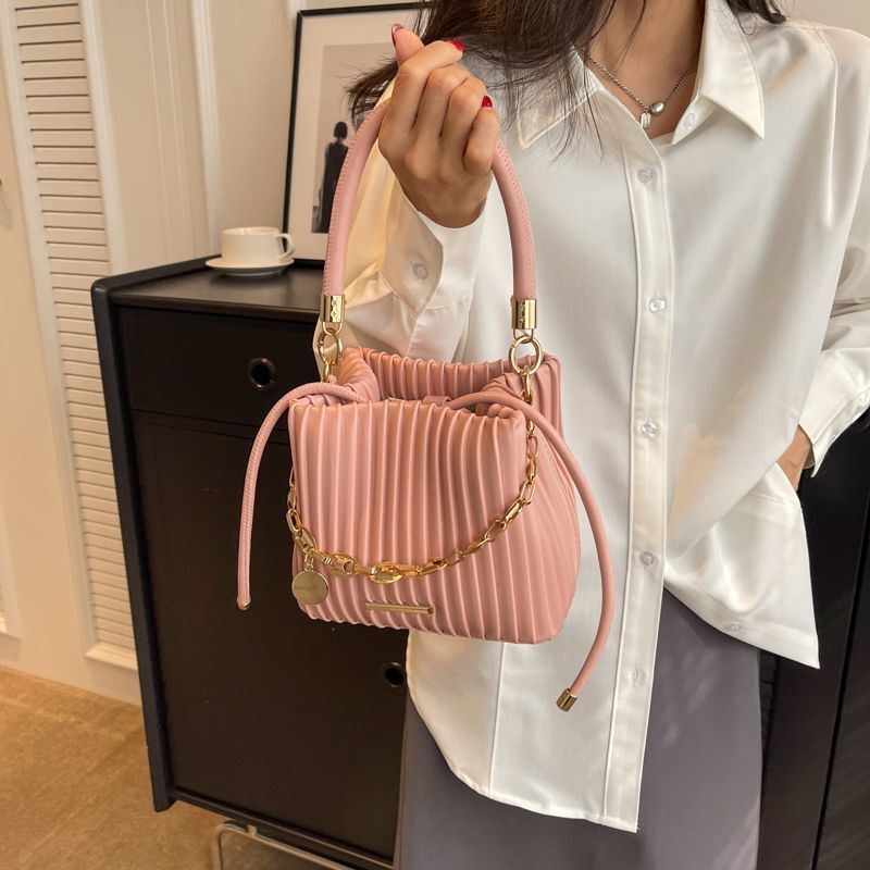 New autumn leisure and winter niche new fashion outdoor women s pleated skirt handbag shoulder crossbody bag trend designer handbag