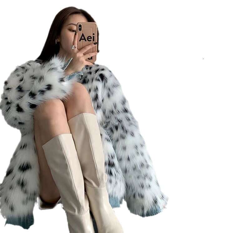 New Korean version imitation fox spotted coat for women, thick and warm fur coat, plus size women's clothing