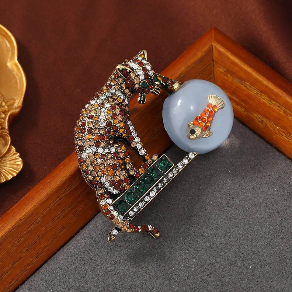 Handmade Large Size Cat Fish Brooch Vintage Chinoiserie Kitty Animal Unisex Pin Coat Suit Lapel Creative Badge 240412