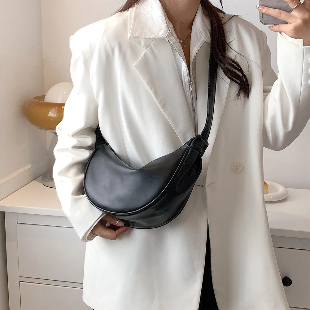 Small Shoulder Bags for Women Chest Bag Half Moon Belt Crossbody Bag Female Waist Fanny Pack Bum Bag PU Leather Handbag Purse 241118