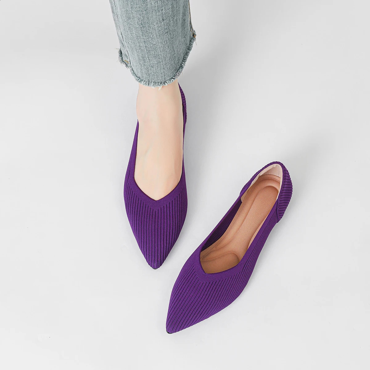 Womens flat shoes with pointed soft knitted sole breathable and comfortable shoes Spring and Autumn model 250305