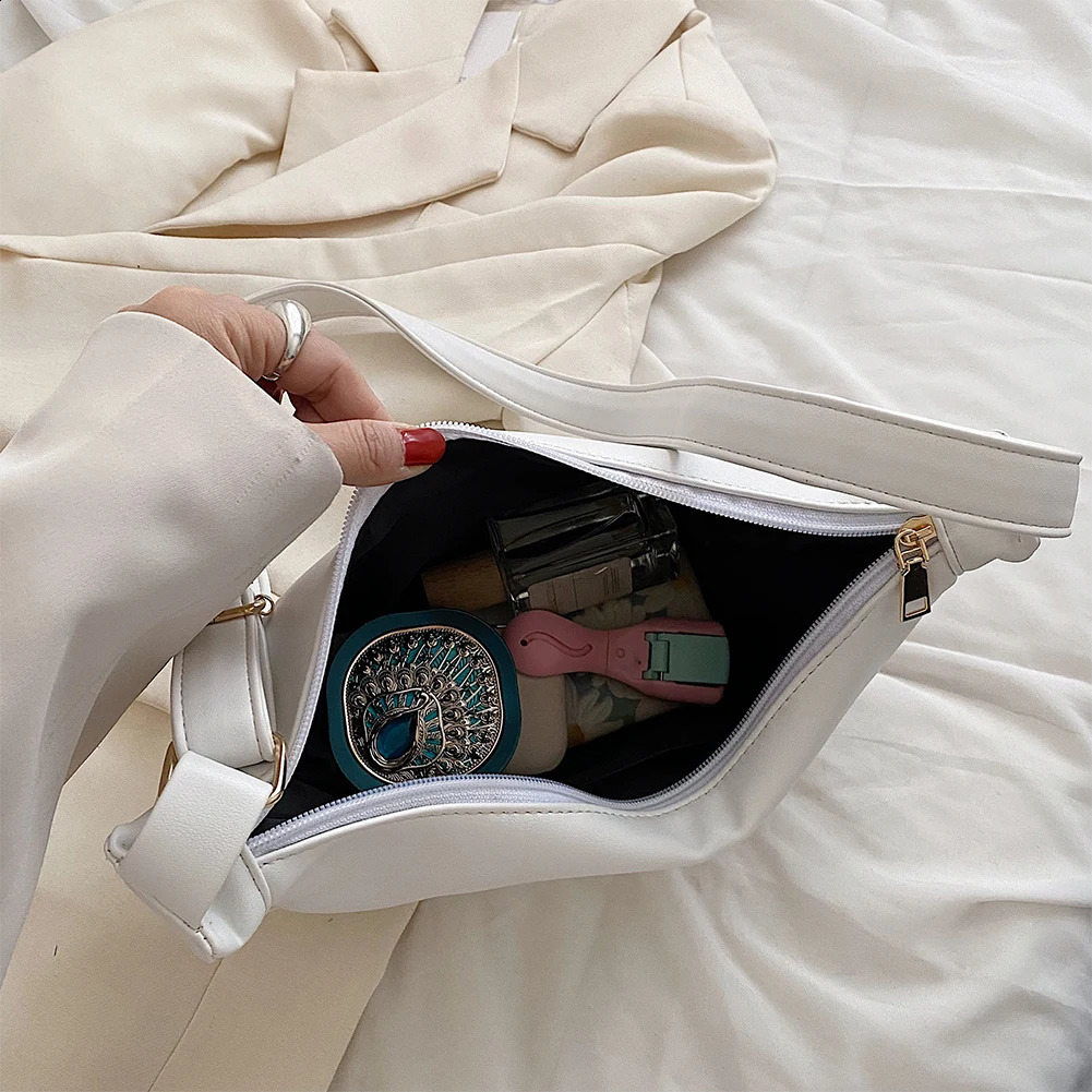 Small Shoulder Bags for Women Chest Bag Half Moon Belt Crossbody Bag Female Waist Fanny Pack Bum Bag PU Leather Handbag Purse 241118