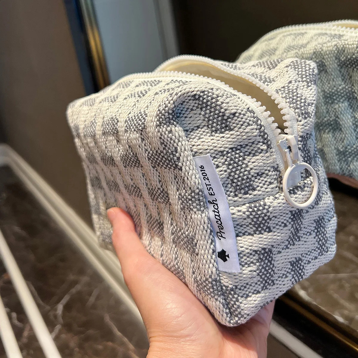 Classic Plaid Multifunctional Three-dimensional Makeup Bag with Large Capacity 250207