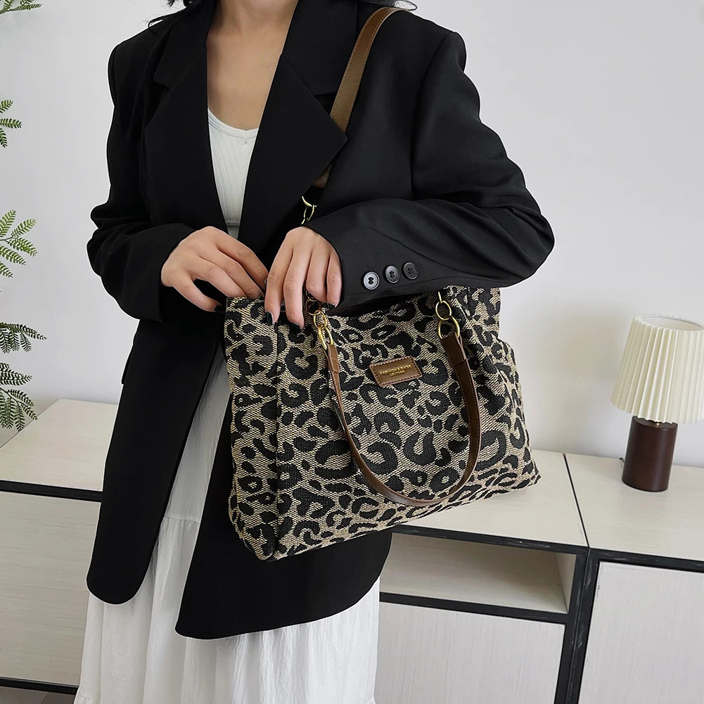 Leopard Print Tote Bag for Women Shoulder Bag Canvas Handbag Purse Multi-Pockets Bag Zipper Female Causal Shopping Bag 241118