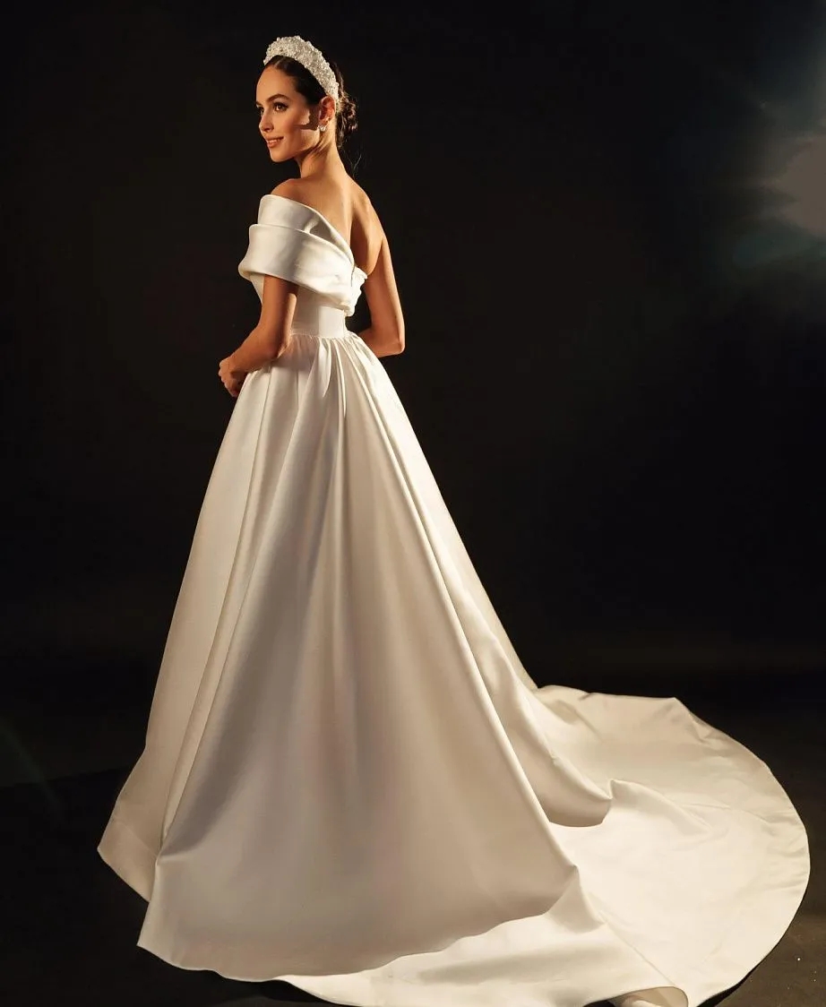 One Shoulder Ivory Satin A Line Wedding Dresses Sexy Thigh Split Simple Boho Bridal Gowns Long Court Train Marriage Robes de Mariee YD