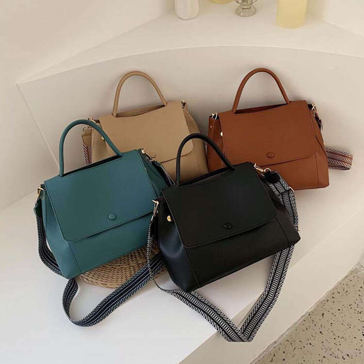 Fashion PU Leather women handbag High capacity 2025 winter Solid Color female Shoulder Crossbody Bag Travel Lady totes blue