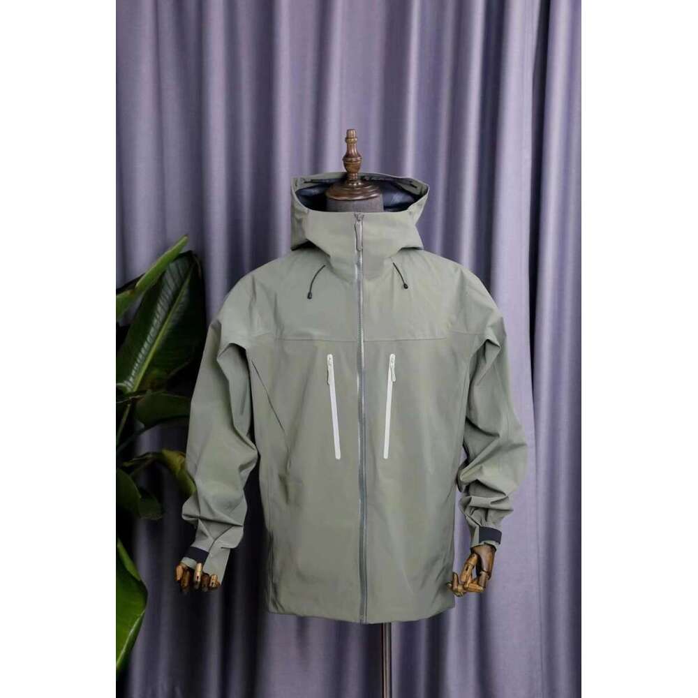 New Embroidery Alpha SV 6Th Outdoor Waterproof Windbreaker Hiking Jackets Three Layer Mens Womens Camping Coat