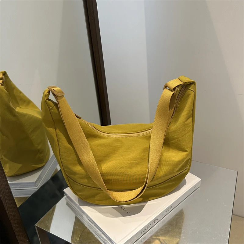 Crescent Shoulder Women - Adjustable Strap Hot New Nylon Crossbody Bag With Zipper For Work & Travel Classic bags