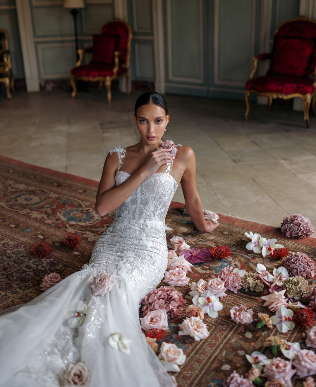 2024 Chic Embroidery Lace Sweetheart Mermaid Wedding Dress With spaghetti straps Sleeveless Beading 3D Flowers Trumpet Bridal Gowns With Illusion Back