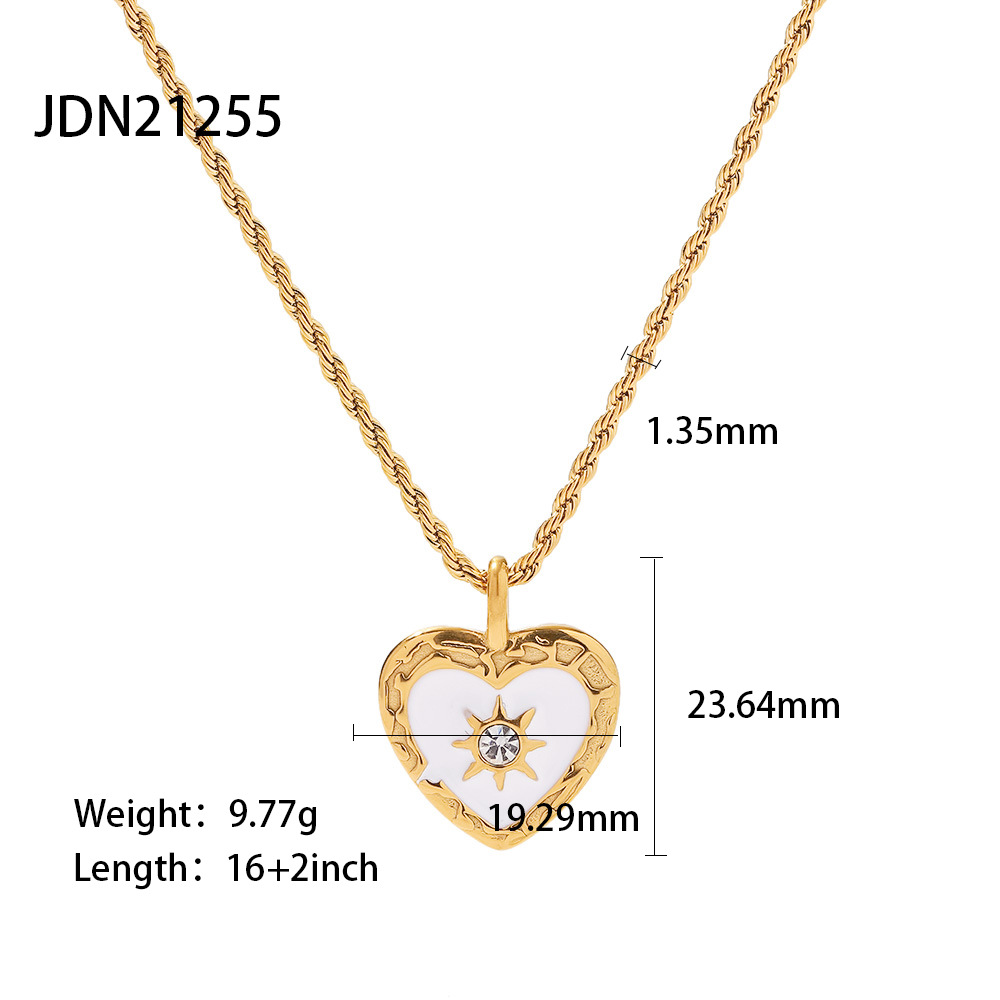 Designer Summer Vintage Fried Dough Twists Chain Heart Shaped Zircon Pendant Necklace for Women Stainless Steel 18k Gold Plated Fashion Party Wedding 