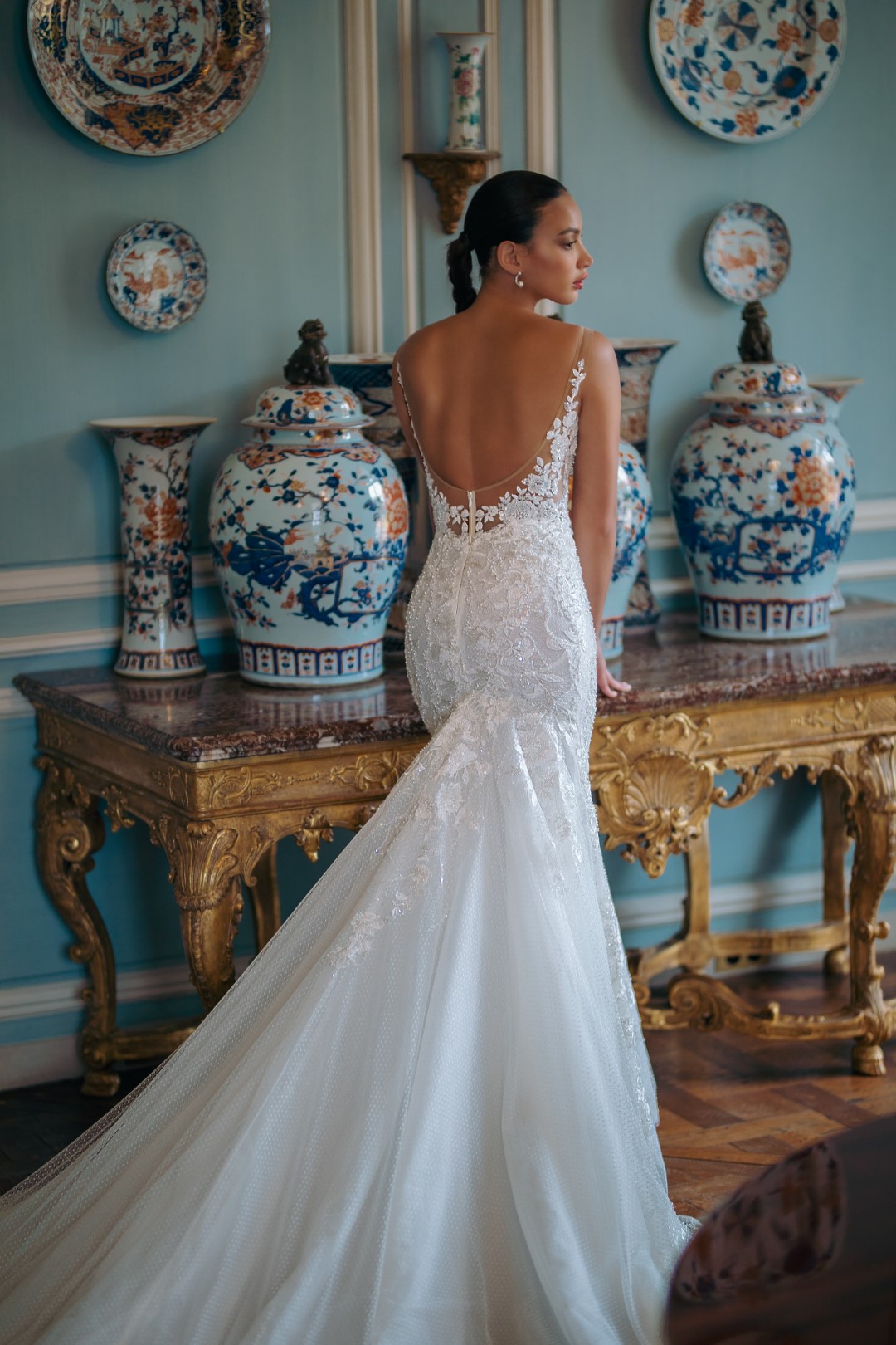 Romantic Beading Pearls Embroidery Lace V-Neck Mermaid Wedding Dress With spaghetti straps Sleeveless Trumpet Bridal Gowns 2024