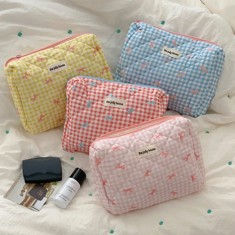 Large capacity makeup bag multifunctional face wash bag portable toilet bag cosmetics zipper bag handbag 241118