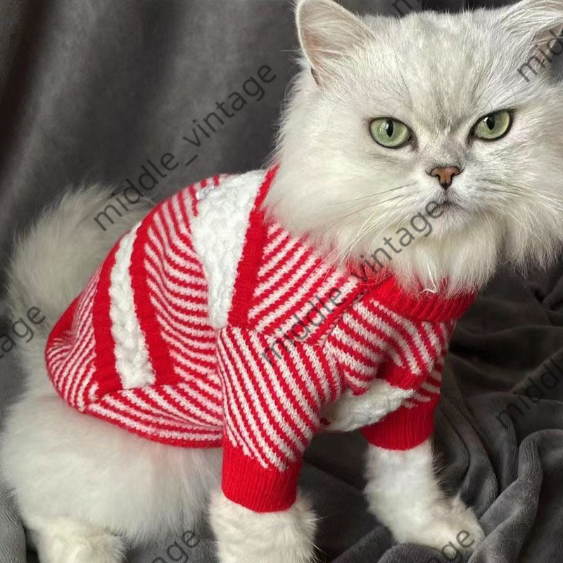 Fashionable Pet Knitted Sweaters Designer Dog Clothing Outdoor Companion Cat Clothes For Small And Medium Dogs