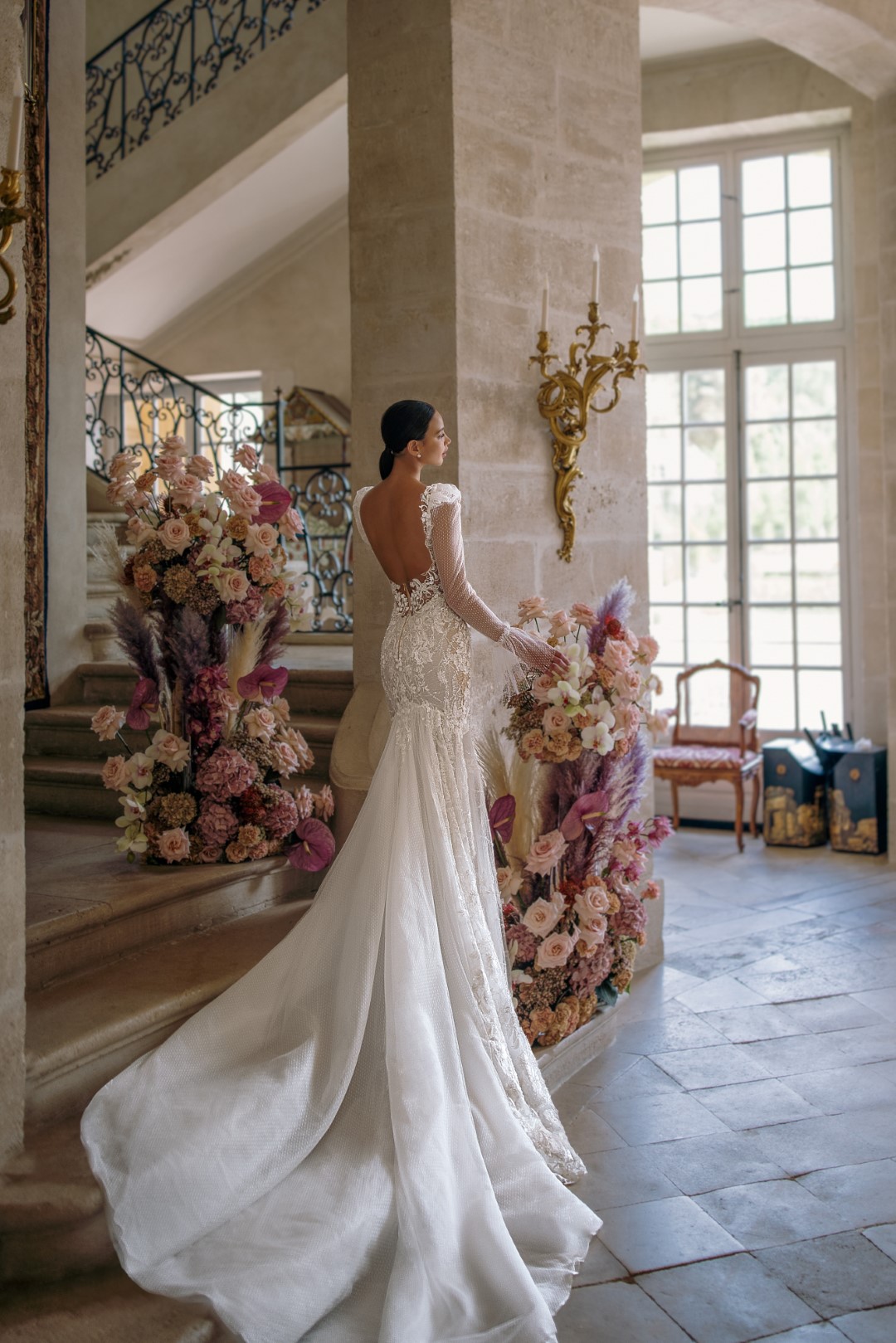 New Style Beading 3D Embroidery Lace V-Neck Mermaid Wedding Dress With Full Sleeves Backless Trumpet Bridal Gowns