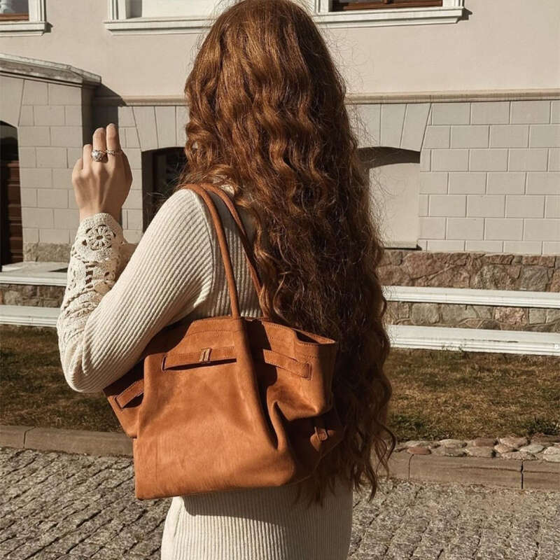 2025 New Suede Leather Underarm Shoulder For Women Fashion Large Capacity Handbag Design Wedding Commuter Crossbody Tote Bag