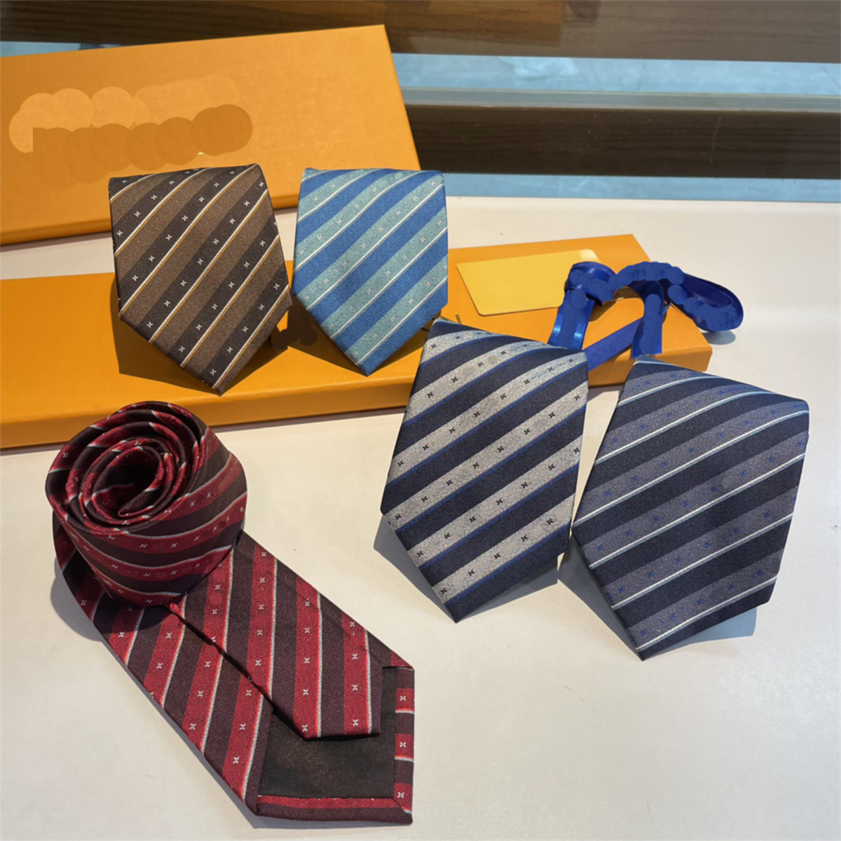 Elegant Woven Silk Tie for Men Jquard Design Handcrafted Necktie for Wedding Business Casual Occasions L250926VAT0