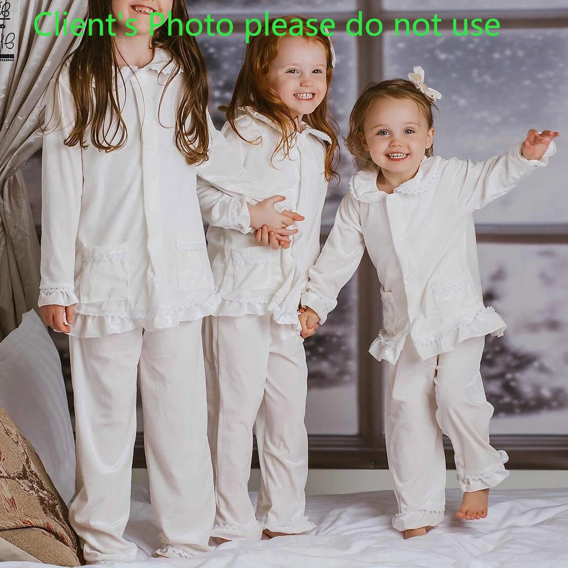 Winter Family Christmas Matching Set Terrace Childrens Girls and Boys Red Velvet Pajamas Filled Cream White PJS Set Pajamas 241118