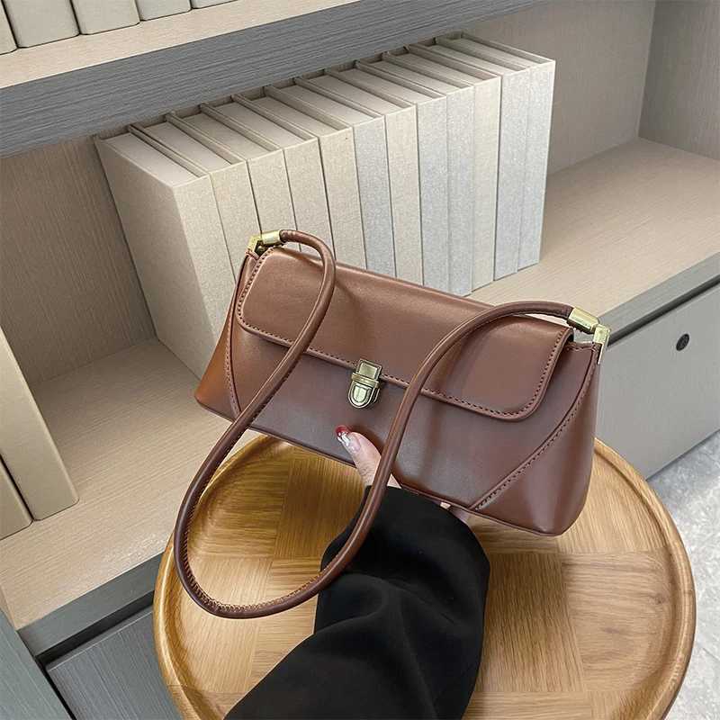 Fashion PU Leather Underarm Shoulder Bags For Women Trend Designer French Style Female Tote Ladies Flap Handbags Y250320