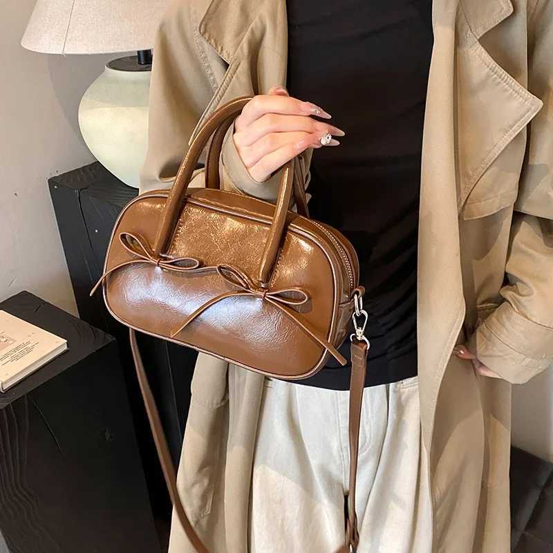 LEFTSIDE Bow Design Box PU Leather Shoe Bag Womens Handbag and Wallet Wen 2024 Y2K Korean Fi Top Handle Cross body Bag Y250318
