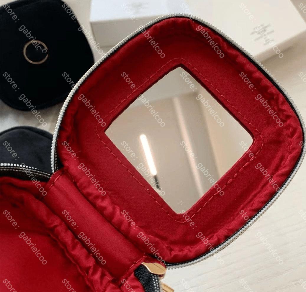 Designer suede makeup bag with mirror black classic letter logo printed women's 3D business travel makeup bag cosmetics storage bag red inner wash bag Handheld bag