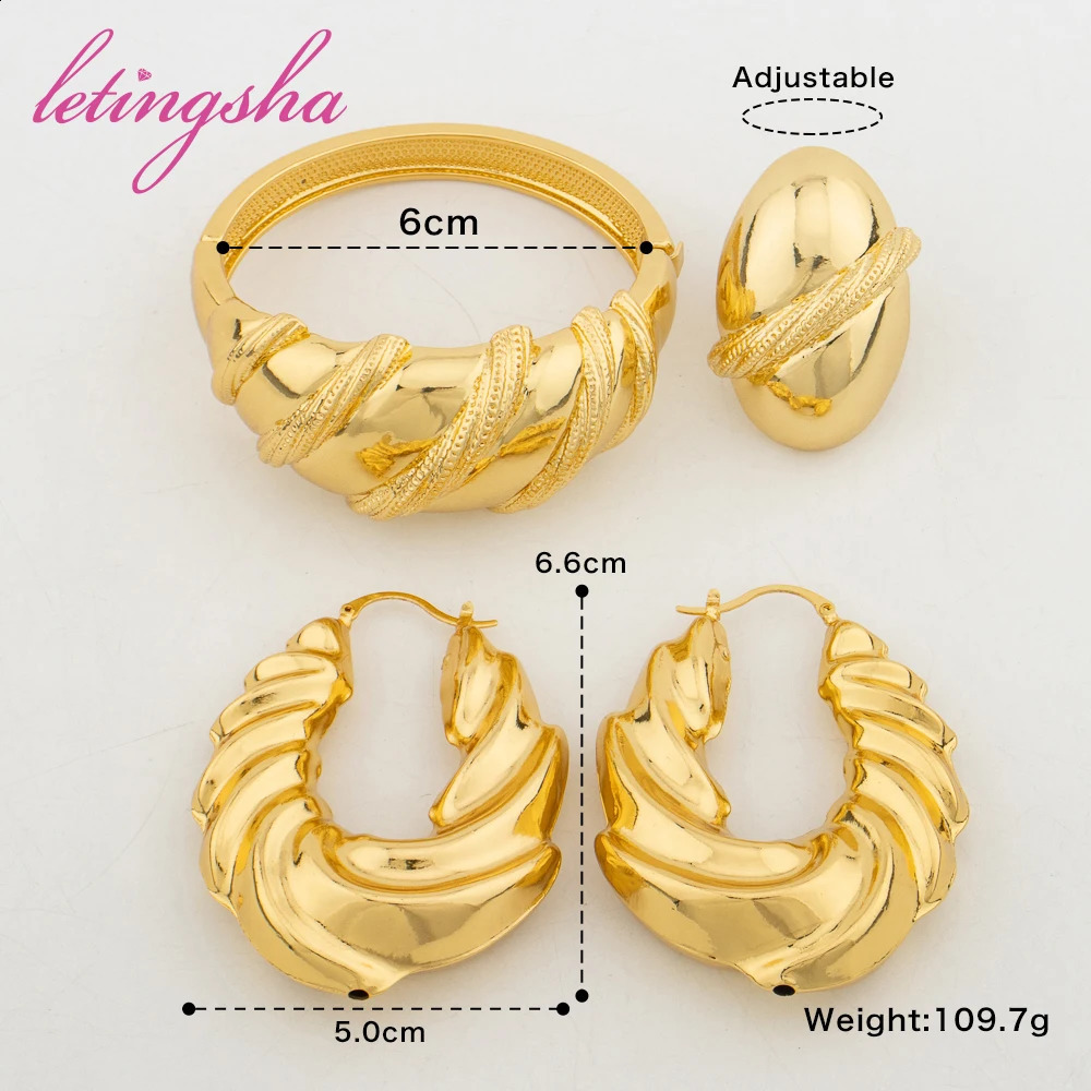 Dubai 18k Gold Plated Jewelry Set for Women Fashion Hoop Earrings African Copper Cuff Bangle Ring Sets Weddings Party Gift 241119