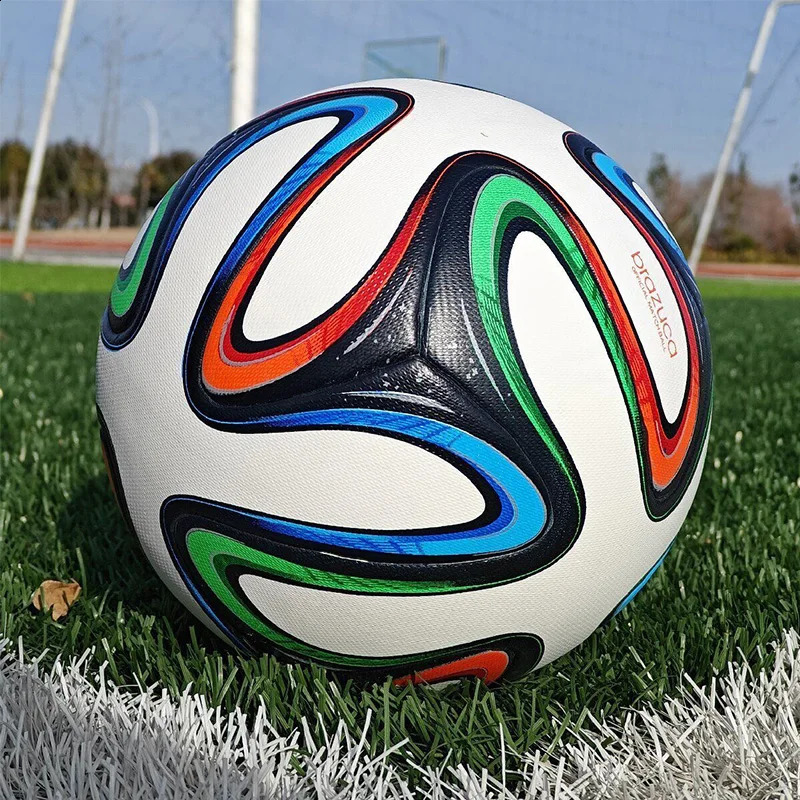 2014 Match PU Football Mens Professional Size 5 Futbol Childrens Outdoor Sports Training Ball High Quality Adult Team Football 241119